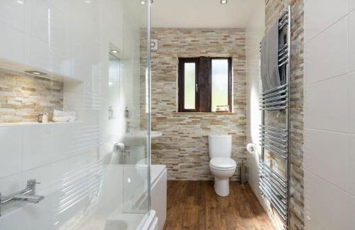 NEW BARN CONVERSION WITH PRIVATE HOT TUB - Foto 37