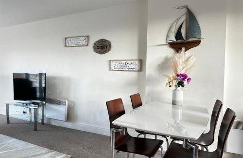 Coastline APT Nearby the Beach - Foto 16