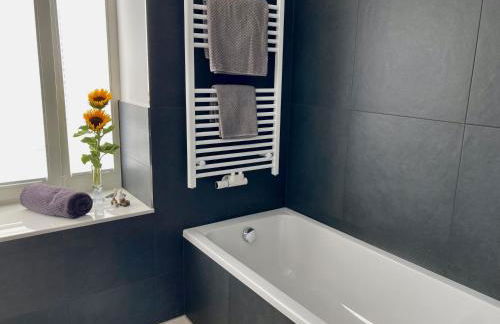 Ein Katzensprung zum Meer - 3 Zi, 2 Bäder, Balkon - Foto 10