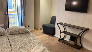 Refurbished apartment in the Old Town, steps from the beach - Foto 5