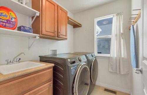 Centrally Located 5BD - Games, BBQ & Firepit Patio - Foto 53