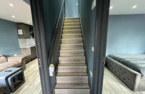 MODERN SUITES -5 Bedroom House- With FREE PARKING Birmingham city - Foto 60