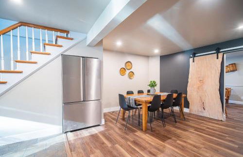 2 Houses, 22+Guests, 2 Hot Tubs, Renovated, Events Welcome! - Foto 10