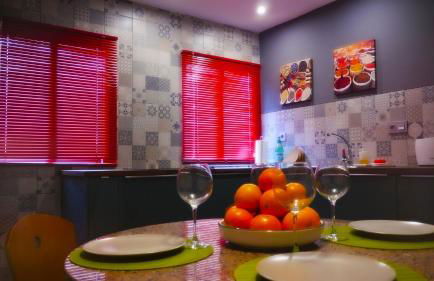 Apartment with Terrace and Sea View - Photo 3