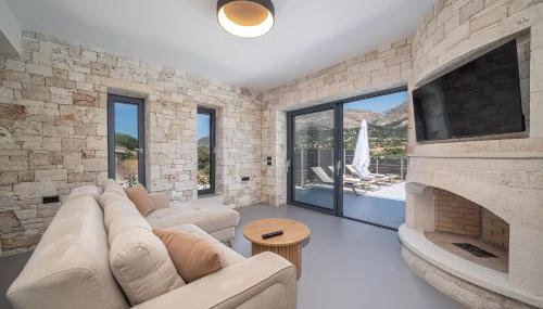 Luxury Stone Villa Aris, ideally located just a 5-minute walk from restaurants and shops - Foto 4