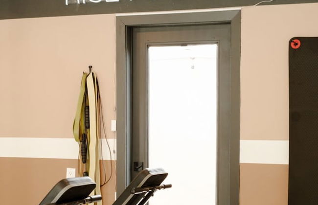 The Maya - Entire Hotel Buyout - Private Gym - Private Game Room - Private Living Area - Foto 149