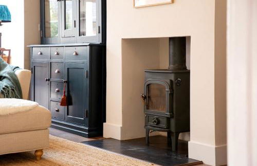 Oxfordshire Country Escape, 3 Bed Getaway - Photo 53