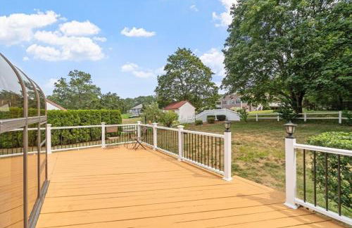 Executive Suite with Private Kitchen, Bath & Parking - Foto 6