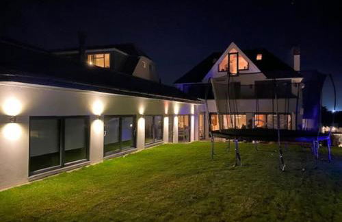 THE BOATHOUSE. The gateway to the Jurassic Coast - Photo 23