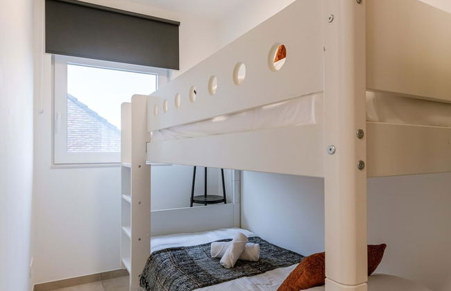 Spacious Getaway Close to the Beach and Airport - Foto 6