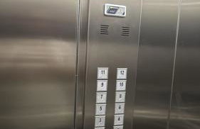 Guarapari com elevador, reformado, Wi-Fi, TV com Smart, vista livre e estacionamento - Foto 12