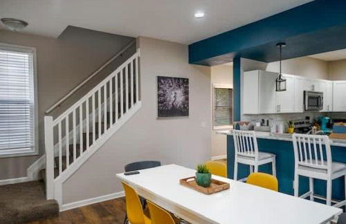 Housepitality - The Lilley Pad - Near Downtown - Photo 9