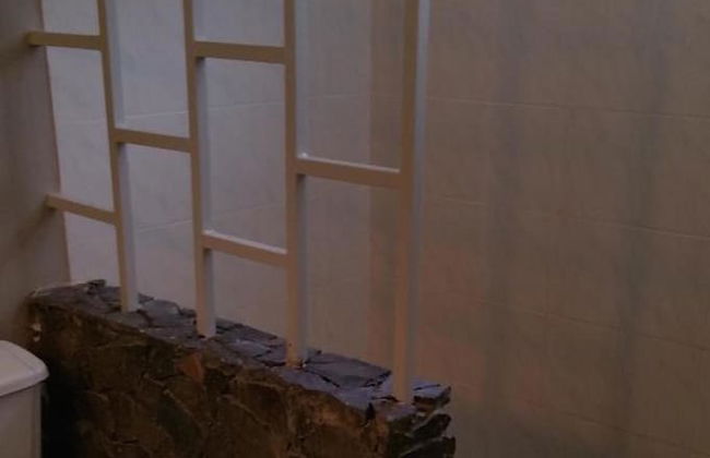 Kootney Resorts - Photo 3