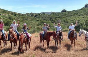 Harley Davidson Ranch Glampling With Kids Play Zone - Foto 38
