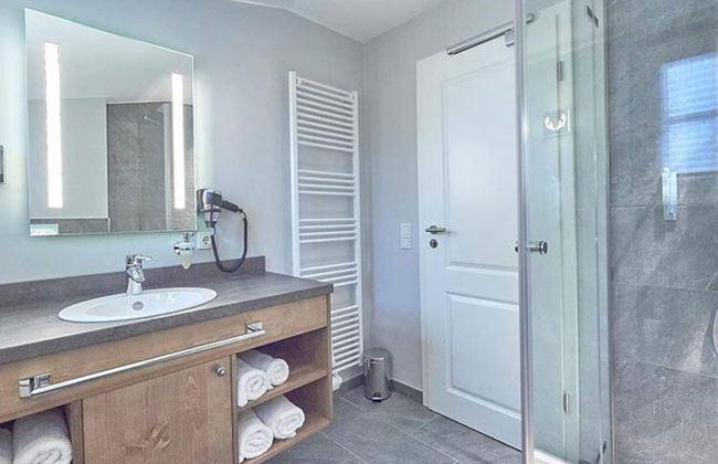 Semi-detached Houses, Turf House - Photo 64