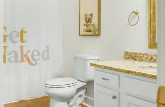 Walk to the Beach & Town | Stylish Beach Home - Foto 39