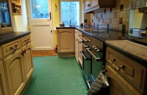 Bronte Stables - Cozy period house with parking and walled garden - Foto 21