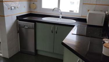 Amplio apartamento con piscina y a 50m del mar - Foto 4