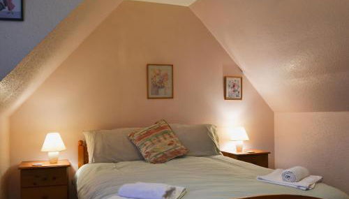 Bakehouse Cottage - Photo 4