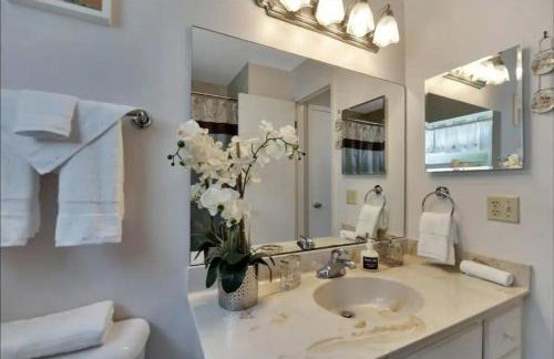 Boutique Stay - Near Beach, PSP4, Billiard or PingPong, Fire Pit, Private Yard - Foto 47