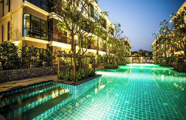 The Title Beach Front - Photo 1