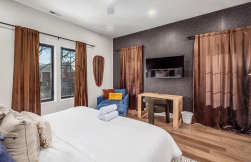 Rooftop Patio, Hot Tub and Games City Escape - Foto 35