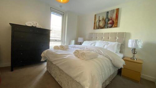 Central Milton Keynes hub one bedroom secured apartment - Foto 1