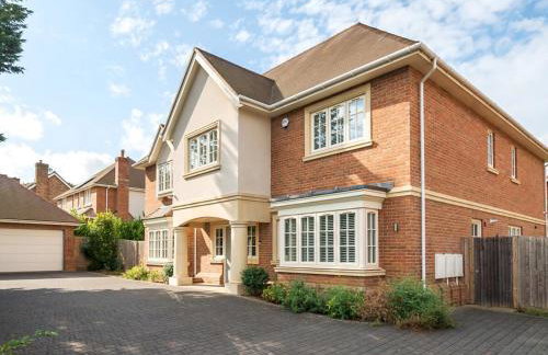 Large Comfortable & Private Home in Fetcham - Pass the Keys - Foto 33