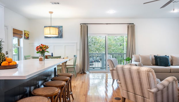 Dolphin Days by Avantstay Pool 0 2mi to Beach - Foto 4, Habitación