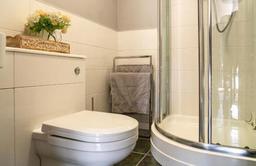 Nr WINDSOR stunning 1 bedroom self contained property in Burnham near Heathrow - Foto 12