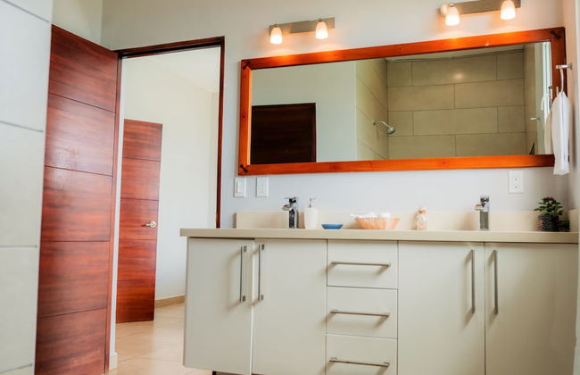 Seaside Serenity At Casa Cala Azul 3 Bedroom Home by RedAwning - Foto 20