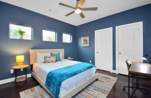 Rooftop Terrace Home with Garage Parking 10 minutes from NRG Stadium and Medical CTR - Foto 7
