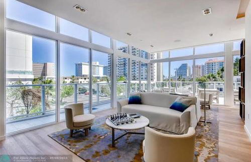 The Glamour of Upscale Downtown Ft. Lauderdale - Foto 17