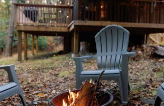 Dog-Friendly A-Frame with Hot Tub and Firepit - Foto 31