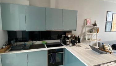 Chic 1BD Flat W/patio - 2 Mins From Baron's Court! - Foto 5