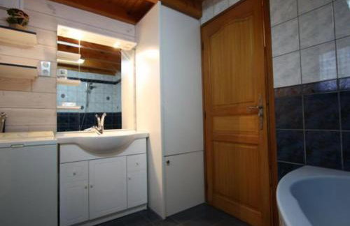 Chalet confort en montagne, près des thermes et circuits de rando, idéal pour famille - FR-1-589-135 - Foto 5