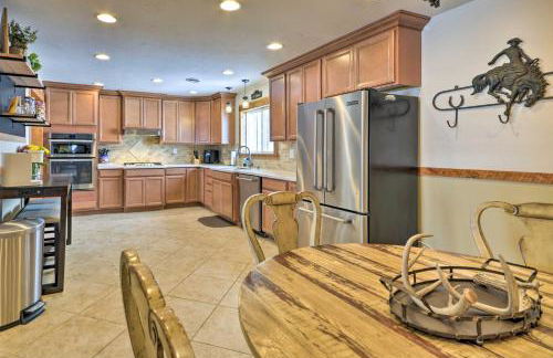 Private Clark Ranch Retreat with Mountain Views! - Foto 11