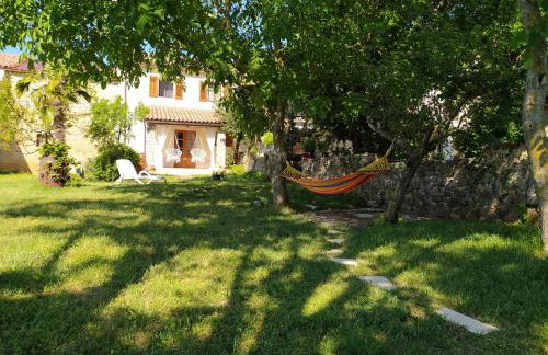 Apartment PARENZANA, little row HOUSE with big green yard in central Istria - Foto 11