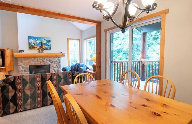 Stone Creek Chalet by Fernie Lodging CO - Photo 12