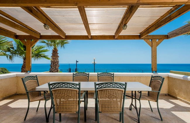 Blue Asteri Villa - Photo 35