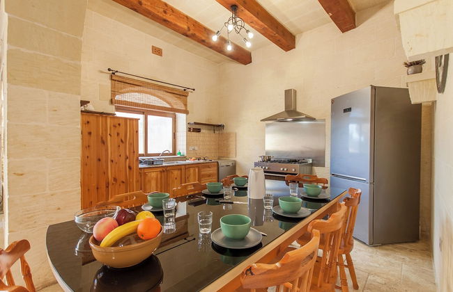 Centre Island Gozitan Farmhouse & Pool - Foto 29