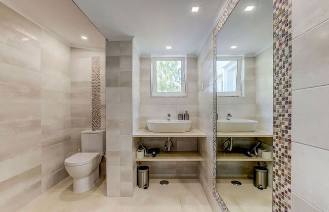 Villa Vale Verde 5 Bedroom Villa 10 min Walk to - Foto 3