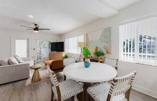 Boca Coastal Waterfront Stay - 2BR 2BA - Pool, Gym, Parking, Walk to Beach - Foto 39