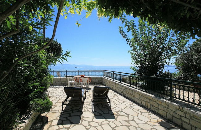 Dina Beach Front Apartment - Foto 7