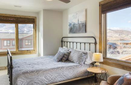 Blue Skies Lakeside Family-friendly Getaway w/ Hot Tub & BBQ - Foto 38