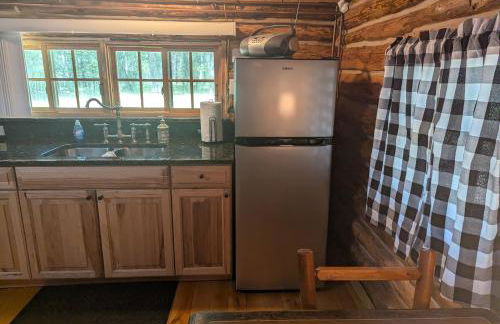 The Hideout - Cute and Quiet Rustic Cabin! - Foto 22