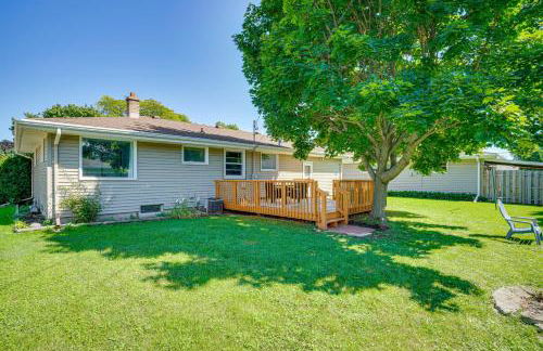 Large Backyard, Walk to Hospital Sheboygan Abode! - Photo 20