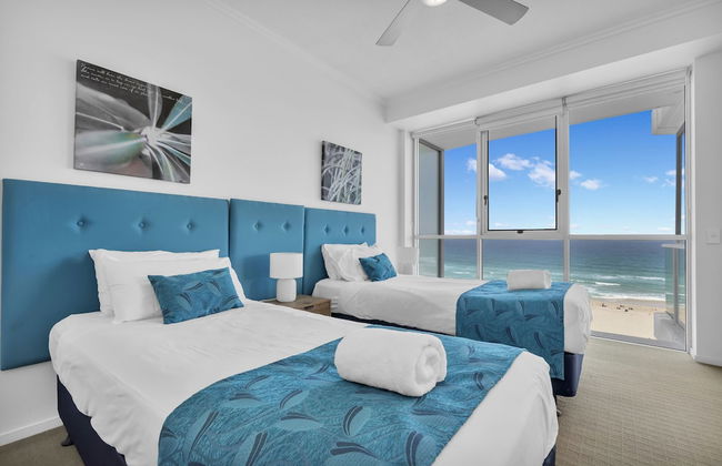 Reflection on the Sea - Foto 22