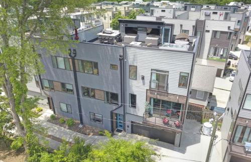 City Views - Walking Distance to Panthers Stadium - Photo 17