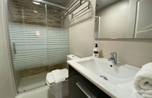 Unique 3 BED House in Horta By Myrentalhost - Foto 35